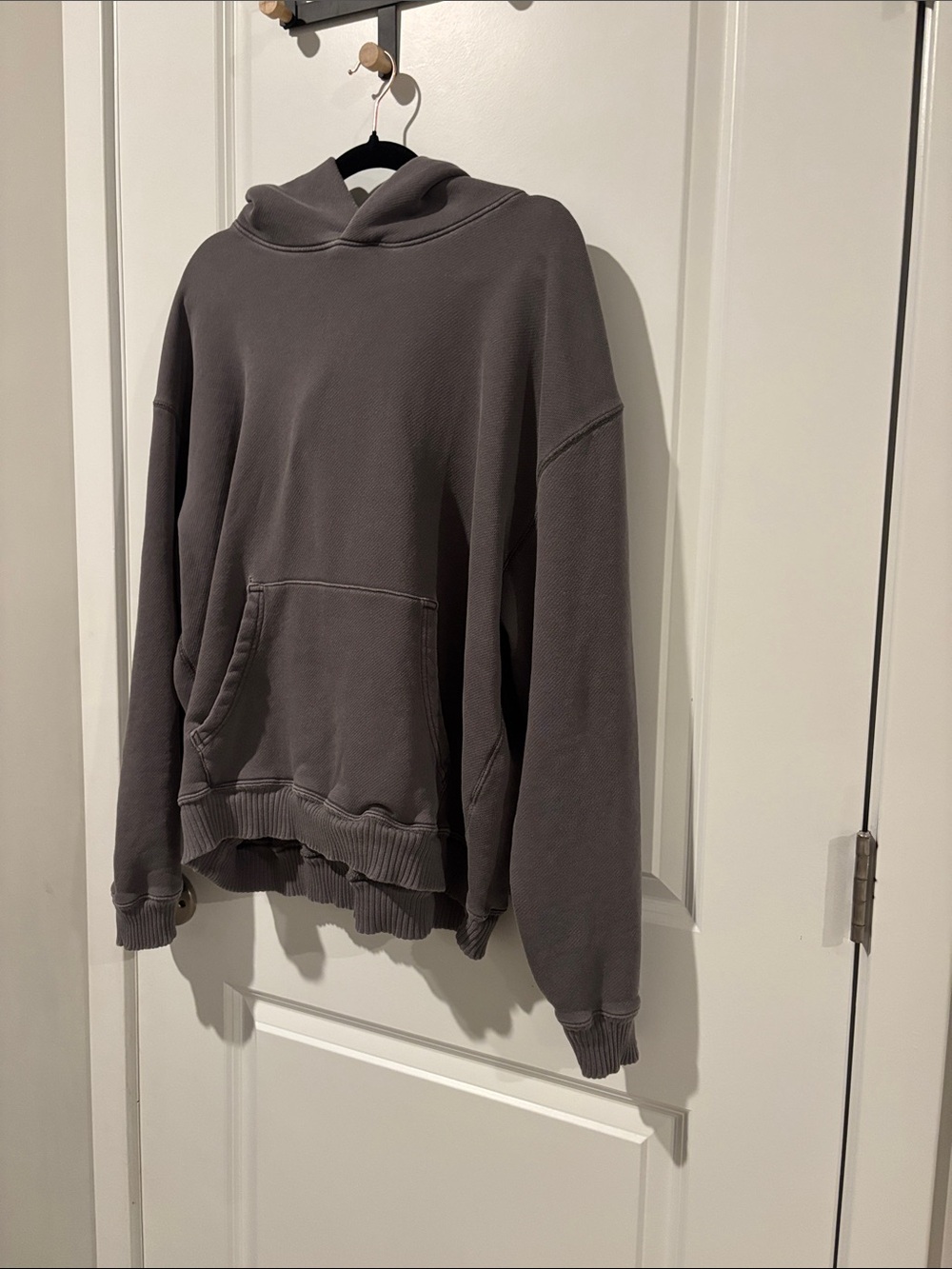 Elwood Core Oversize Organic Cotton Brushed Terry Hoodie - Picture 3 of 8